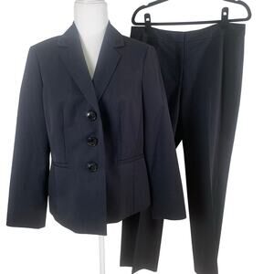Le Suit Petite Size 12 2-Piece Suit w/ Blazer Jacket Black Pinstripe Minimalist